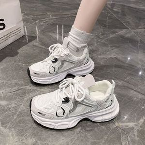 Zapatos de primavera para mujer, estilo moderno, suela gruesa, estilo informal, color blanco, para mujer26 - Product Image 1
