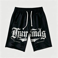 Shorts noirs déchirés style streetwear gothique imprimé, ourlet déchiré, pour hommes, décontractés d'été, vente en gros par lot