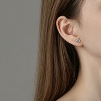 Boucles d'oreilles en argent 925 Moyu Jewelry, serties de zirconiums cubiques étincelants, en forme de cœur pour femme, cadeau pour la Saint-Valentin