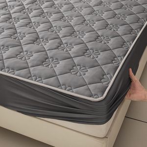 100% Waterproof Jacquard <b>Bed</b> Mat Protector Anti-Bacteria Machine Washable Quilted Pattern Polyester-Cotton Blend King Queen - Product Image 4