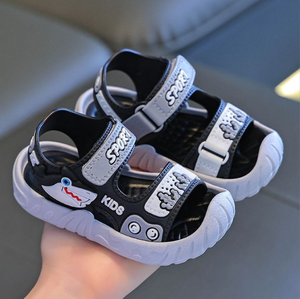 Sandales de plage pour enfants avec motif de <span class=keywords><strong>requin</strong></span> de dessin animé, sandales d'été pour garçons et filles avec semelles souples en forme d'animaux de dessin animé, sandales antidérapantes - Product Image 3