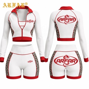 <span class=keywords><strong>Set</strong></span> Sportivo da <span class=keywords><strong>Donna</strong></span> Personalizzato con Stampa Ghepardo, Giacca con Colletto Alto e Dettagli a Contrasto, Pantaloncini, Completo 3 Pezzi per Allenamento - Product Image 1