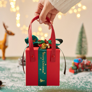 Tùy Chỉnh Giáng Sinh Túi Quà Tặng Giấy Với Ribbon Dập Nổi Uv-Tráng Được Làm Tái Chế Vật Liệu Thân Thiện Với Môi Loại Thư Mục Gag Túi Quà Tặng - Product Image 2