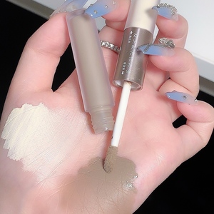Stick de Contouring Liquide Haute Brillance 2-en-1 : Illumine la Peau, Teinte Chaude Gris-Brun, Ombre de Nez, Enlumineur Mat, <span class=keywords><strong>Bronzer</strong></span> Visage - Product Image 1