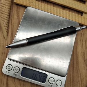 Vente d'usine de <span class=keywords><strong>stylo</strong></span> à bille Parker de luxe <span class=keywords><strong>Stylo</strong></span> en acier inoxydable de haute qualité avec logo personnalisé <span class=keywords><strong>Stylo</strong></span> en métal - Product Image 6