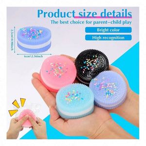 ของเล่นบีบยืดหยุ่นรูปอาหารคุณภาพสูง ทำจากซิลิโคน PU PVC รูปแฮมเบอร์เกอร์และโดนัทเหมือนจริง สำหรับคนรักน่ารักๆ - Product Image 3