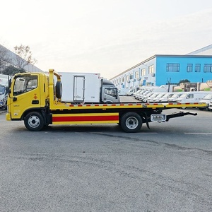 Dépanneuse à plateau plat Foton 4X2 de qualité supérieure pour le sauvetage de véhicules endommagés, le sauvetage routier et les opérations de remorquage - Product Image 3