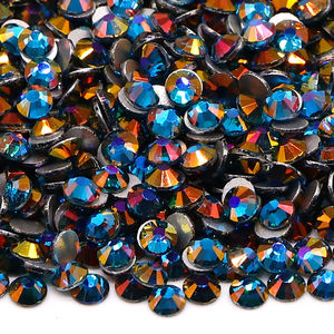 2024 nouveau Design septembre nouveau 23e vente en gros strass Non Hotfix dos plat verre de cristal pour vêtements - Product Image 2