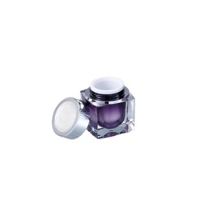 Botella cosmética Xinying de 100 ml, botella de plástico morada con bomba para envasar lociones y cremas - Product Image 1