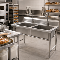 Wastafel Komersial Stainless Steel Dua Bak Cuci Dalam dengan Keran Tuas Gooseneck, Backsplash Terangkat, dan Kaki yang Dapat Disesuaikan