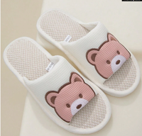 Pantoufles personnalisées amusantes pour adultes Jolies chaussures d'hiver en peluche de loutre d'intérieur Coton doux Pantoufles unisexes de loutre de mer en peluche pour adultes