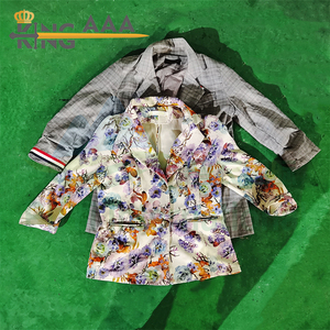 批发品牌女式冬季夹克裁剪上衣西装外套-混合散装曼谷Ukay夹克二手系列 - Product Image 5
