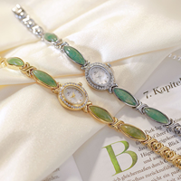 Jade incrusté et strass montre pour femme à quartz médiéval 2025 nouveaux bijoux esthétiques orientaux de luxe et haut de gamme
