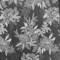 Tissu en dentelle de tulle brodé de sequins floraux texturés blancs GCW-QSU120560 pour studio de couture de créateurs