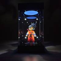 Boîte d'affichage de figurine d'action de taille personnalisée 8 projecteurs rotatifs à LED Boîte de vitrine en acrylique à base rotative avec changement de couleur