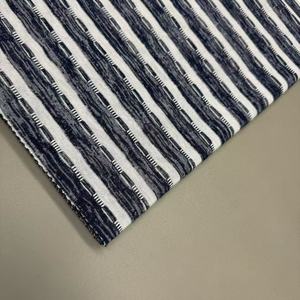 Nouveau design Tissu en tricot jacquard en polyester recyclé colorant uni Rayon Space - Product Image 1