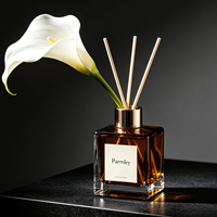 Bouteille diffuseur de parfum vide en verre ambré dépoli carré, 50ml, 100ml, 150ml, 200ml, avec bouchon à vis, personnalisable OEM/ODM