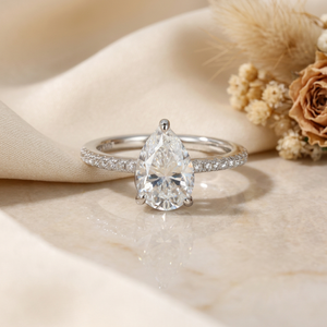 Anillo de Compromiso Elegante y Minimalista de Plata de Ley Chapada en Oro con Moissanita Rosa de 1 Quilate, Corte Brillante VVS1, Engaste de Garras - Product Image 3
