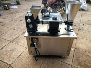 Máquina Automática para Hacer Raviolis, Dumplings, Samosas y Empanadas de Uso Comercial, Equipo de Cocina, Componente Principal del Motor, 4800 Piezas/h - Product Image 3