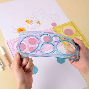 Juego de reglas de plástico multifuncionales creativas de 20cm para niños, plantillas de dibujo, juguete educativo, unisex, de 3 a 6 años - Product Image 3