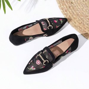 Fashion Summer Breathable Mesh Slip-on Outdoor <b>Pointed</b> <b>Toe</b> <b>Flat</b> Plus Size Women's Sandals - Product Image 5