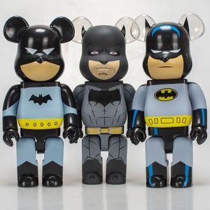 Offre Spéciale Figurine d'Action Bearbrick Décoration Maison Cadeau Ornement Artistique Batmans Bearbrick 400% - Product Image 1