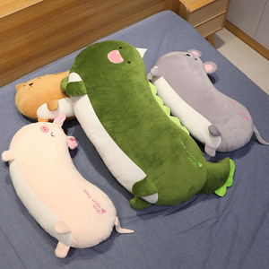 Animal de bande dessinée en peluche saucisse oreiller cadeau jouet dessin animé enfants oreiller coussin cadeau - Product Image 1