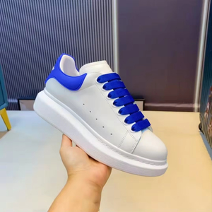 รองเท้าผ้าใบแบรนด์ดัง McQueenes ของแท้ ดีไซน์หรูหราสั่งทำพิเศษ รองเท้าเดินสำหรับผู้หญิงและรองเท้าลำลองสำหรับผู้ชาย - Product Image 2