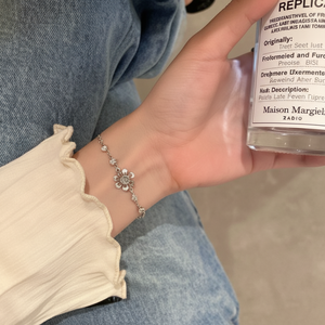 Vendita calda Trending minimalista cuore Punk braccialetti di amicizia di moda gioielli set per le donne all'ingrosso - Product Image 1