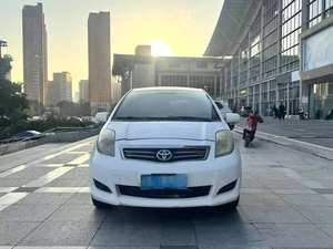 Toyota <span class=keywords><strong>Yaris</strong></span> 1.6E Glamour Edition Automatica del <span class=keywords><strong>2011</strong></span>. Auto Usata, Disponibile, Pronta per Consegna Immediata - Product Image 2