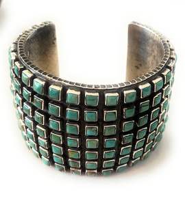 HANDCRAFTED KINGMAN TURQUOISE <b>AND</b> STERLING SILVER CLUSTER CUFF <b>BRACELET</b> - Product Image 2
