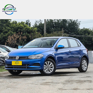 Volkswagen <span class=keywords><strong>Polo</strong></span> Plus 2023 - Hatchback Multifunzione con Sedili in Pelle-Tessuto e Finiture Piano Black - Auto Usata per Pendolarismo Quotidiano - Product Image 2