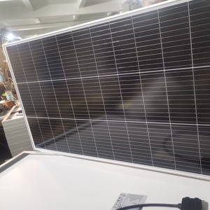 แผงโซลาร์เซลล์ประสิทธิภาพสูง 22% N-Type PERC 150W กระจกนิรภัย กรอบอะลูมิเนียมชุบอโนไดซ์ สำหรับบ้าน กันน้ำ - Product Image 5
