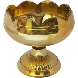 Lámpara de aceite de latón indio hecha a mano Puja Diya-Golden para Diwali Pooja Akhand Artículo Diya Pooja Propósito () - Product Image 5