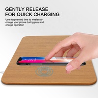 Tapis de chargement sans fil en bambou de bureau Puck 10w QI Wood sans fil Charger Tapis de souris