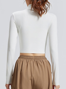 T-shirt à col montant pour femmes, 82,5 % polyester, 17,5 % élasthanne, manches longues, haut de sport côtelé extensible, crop top pour femmes - Product Image 5