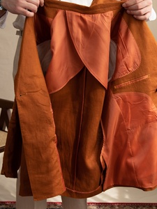 <span class=keywords><strong>Giacca</strong></span> doppiopetto Slim in <span class=keywords><strong>lino</strong></span> 100% da <span class=keywords><strong>uomo</strong></span> con scollo a V e mezza fodera - Product Image 5