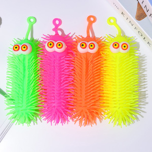 Deng Mei Glowing Caterpillar 17cm TPR Jouet anti-stress pour enfants Lumineux Clignotant Coloré Pom Pom - Product Image 4