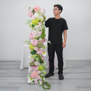 พรมดอกไม้ประดิษฐ์คุณภาพสูงจากผ้าไหมสำหรับตกแต่งพื้นงานแต่งงาน - Product Image 1