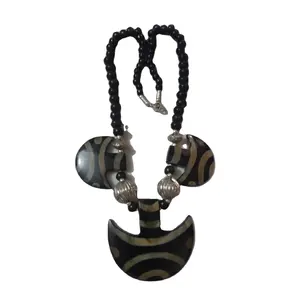 Hochwertiges Büffelhorn für Damen Modeschmuck Halskette Büffelhorn Halskette für kunden spezifische Verpackung und Verkauf