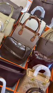 Sacs à main mini et petits sacs à bandoulière de créateur pour femmes et jeunes filles – Vente en gros - Product Image 3