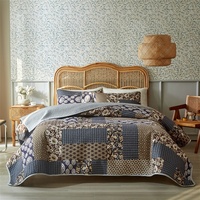 Ensemble de couvre-lit de style américain 3 pièces en microfibre brossée avec taie d'oreiller, drap imprimé fleuri, couvre-lit patchwork