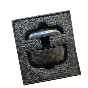 <span class=keywords><strong>Coque</strong></span> en fibre de <span class=keywords><strong>carbone</strong></span> véritable pour Apple <span class=keywords><strong>Airpods</strong></span> 4 forgé noir/gris/brillant - Product Image 4