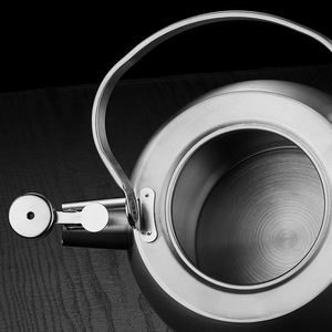 Hervidor silbante de acero inoxidable 316 de grado alimenticio para el hogar, extra grueso, apto para cocinas de gas e inducción, gran capacidad. - Product Image 3