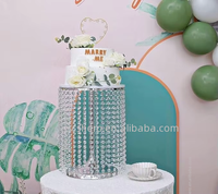 Support à gâteau de mariage moderne pour table de desserts avec pendentifs en cristal argenté, construction métallique, plateau de présentation de cupcakes de haute qualité