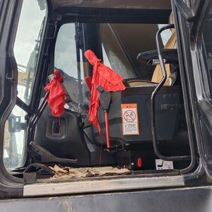 Excavatrice sur chenilles hydraulique SANY SY485H d'occasion, modèle 2022, 90% NEUF avec pompe, moteur, PLC, composants principaux à vendre - Product Image 3