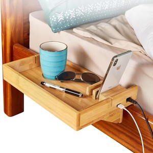 Estante colgante de bambú para cabecera de cama con soporte para teléfono y puerto de carga, bandeja de almacenamiento de una sola capa para dormitorio, para uso en hoteles - Product Image 1