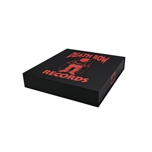 Caja de Regalo Plegable de Cartón Rígido Negro Mate Personalizable y Reciclable con Cierre Magnético e Insertos de Espuma - Product Image 5