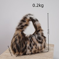 Sac à main tendance en fausse fourrure pour femme, style streetwear, imprimé léopard, doux, à porter à l'épaule, Libi