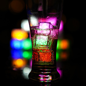 Venta al por Mayor de 100 Piezas de Luces Nocturnas LED de Colores Brillantes con Sensor Táctil, Luces de Neón de Plástico Personalizables OEM/ODM para Fiestas - Product Image 5